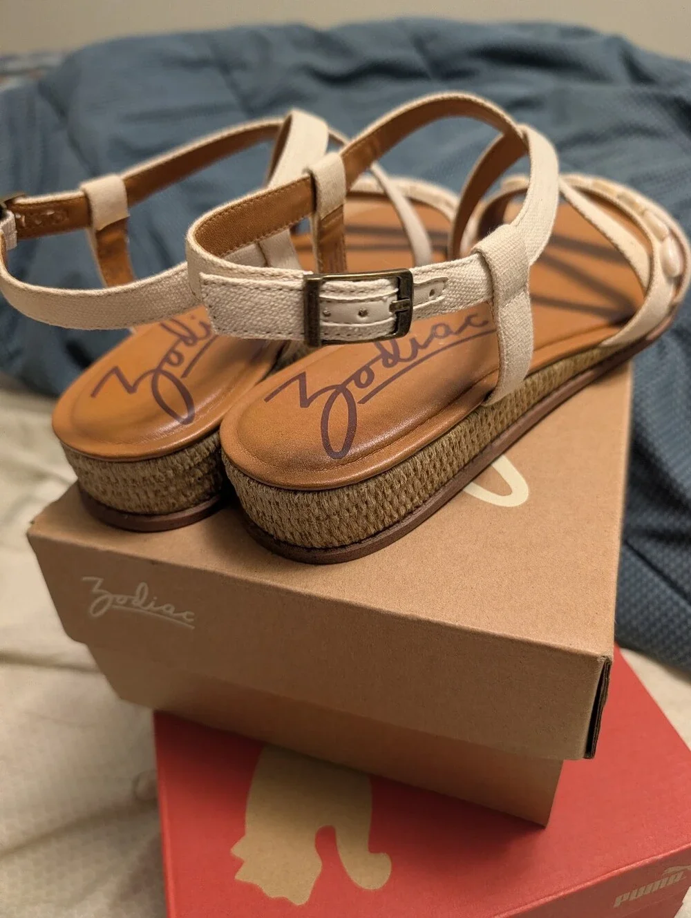Cowry Shell Sandals - Picture 3 of 5